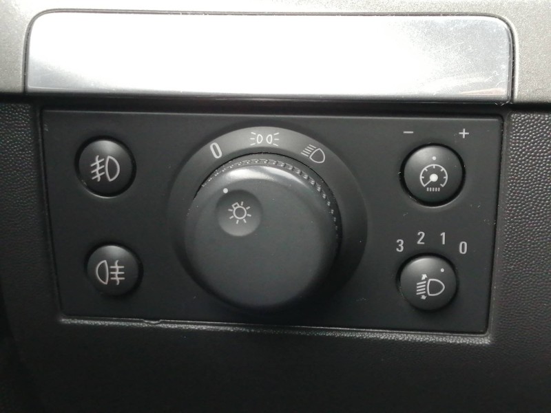Recambio de mando luces para opel vectra c berlina cosmo referencia OEM IAM 13230798 LK04060051 
