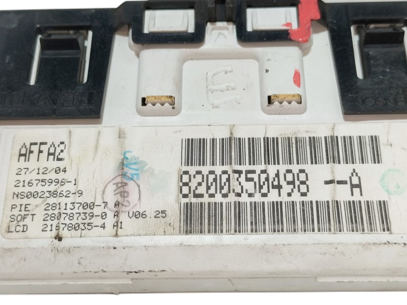 Recambio de pantalla multifuncion para renault megane ii coupe/cabrio authentique referencia OEM IAM 8200350498A  
