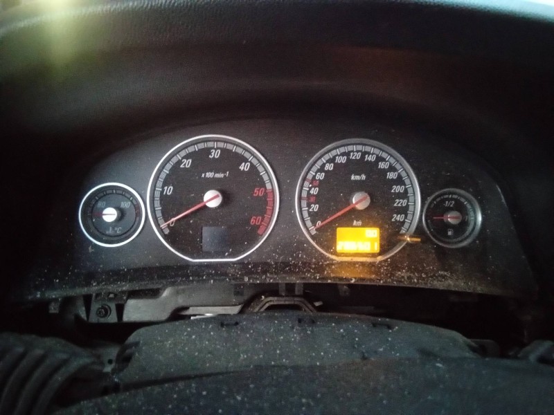 Recambio de cuadro instrumentos para opel vectra c berlina comfort referencia OEM IAM 13144741UZ  