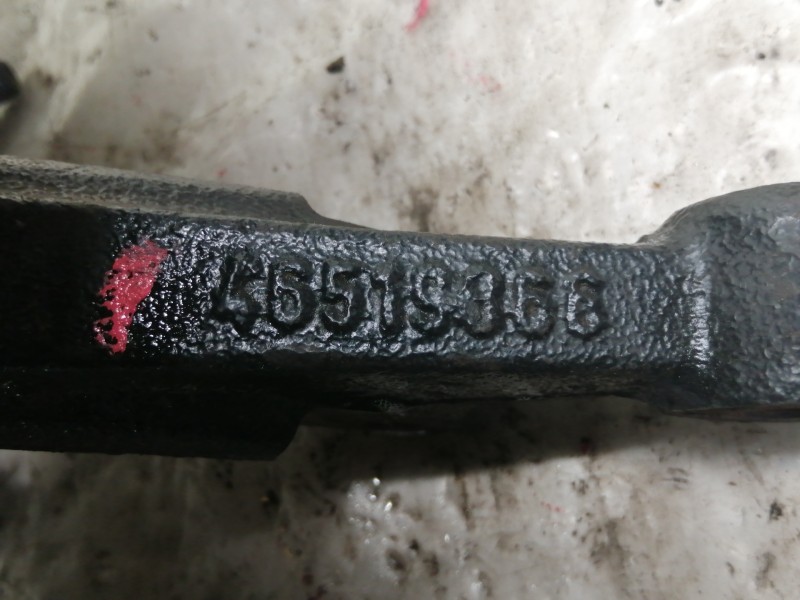 Recambio de mangueta delantera izquierda para alfa romeo 145 1.6 t.spark referencia OEM IAM 46519866  