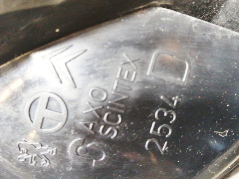 Recambio de piloto trasero derecho para citroën xsara coupe 1.6 16v premier referencia OEM IAM 2534D  