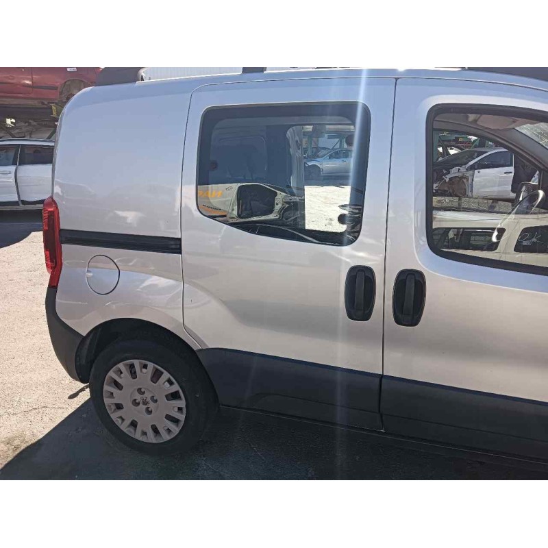 Recambio de puerta lateral corredera derecha para peugeot bipper tepee basis referencia OEM IAM CONCRISTAL  