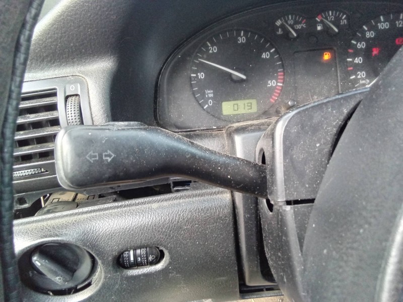 Recambio de mando intermitentes para volkswagen passat berlina (3b2) comfortline referencia OEM IAM   