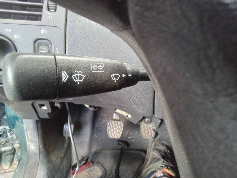 Recambio de mando intermitentes para mercedes-benz clase e (w210) berlina 200 (210.035) referencia OEM IAM 2105400144 01401200 