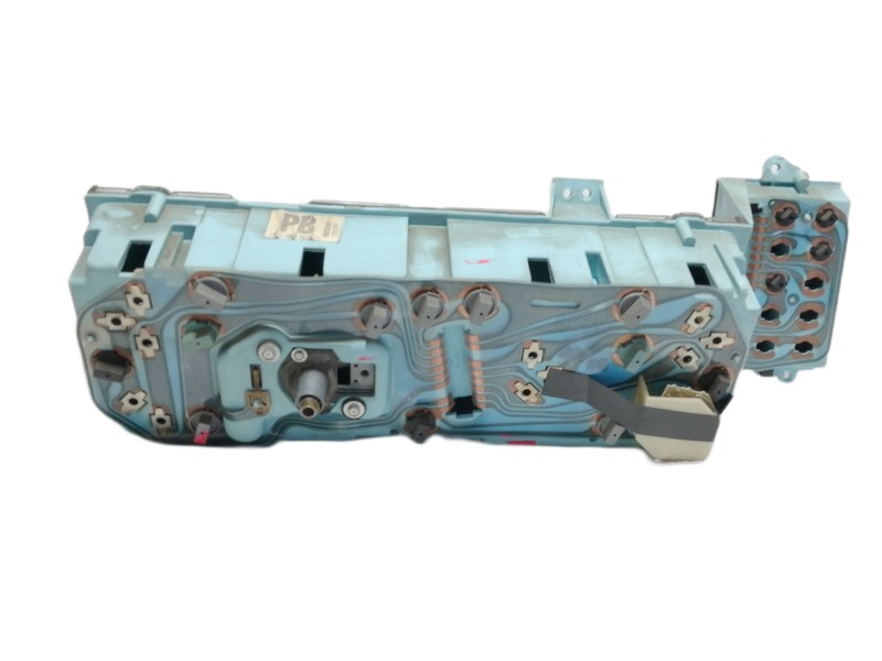 Recambio de cuadro instrumentos para jeep cherokee (xj) 2.5 jamboree referencia OEM IAM 25049659 52046990 PIONER