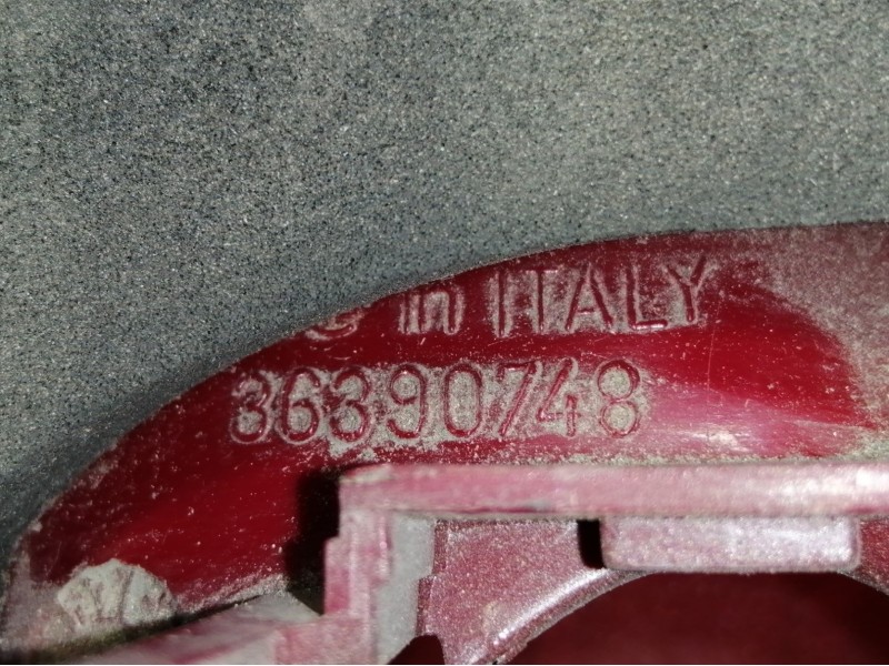 Recambio de piloto trasero izquierdo para alfa romeo 145 1.6 t.spark referencia OEM IAM 36390748  