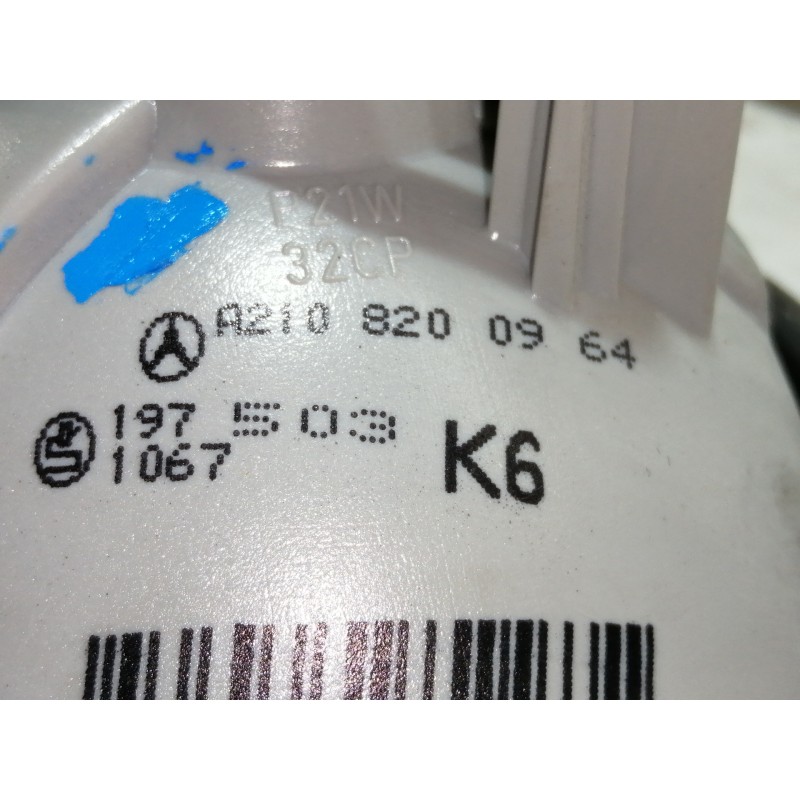 Recambio de piloto trasero izquierdo interior para mercedes-benz clase e (w210) berlina 200 (210.035) referencia OEM IAM A210820