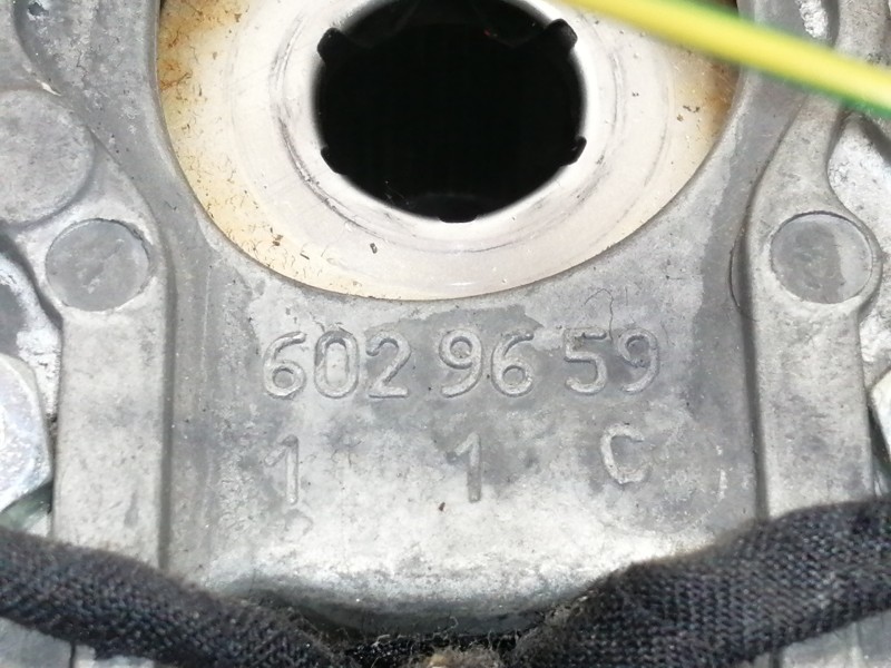 Recambio de volante para citroën c4 berlina 1.6 16v hdi referencia OEM IAM 96591807ZD  