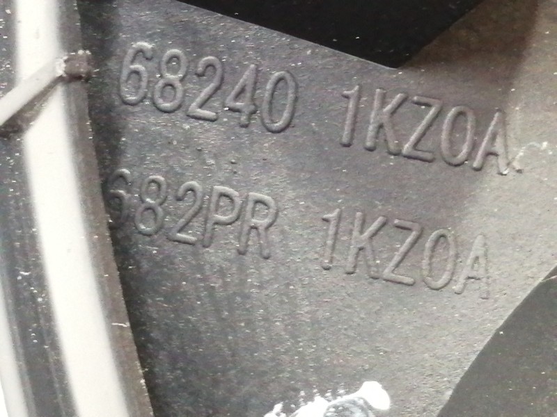 Recambio de moldura para nissan juke (f15) acenta referencia OEM IAM 682401KZ0A  
