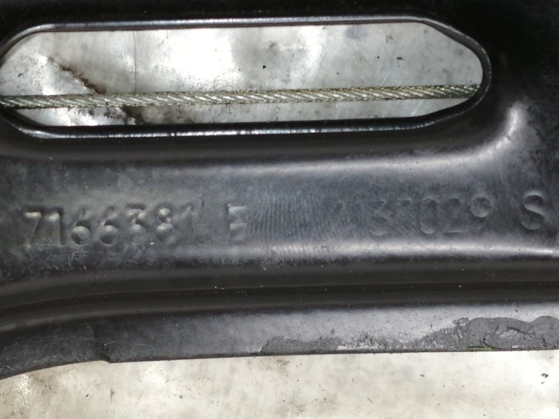 Recambio de elevalunas trasero izquierdo para bmw x5 (e70) xdrive30d referencia OEM IAM 7166381E 7137029S 0130821460 ELECTRICO