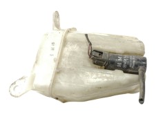 Recambio de deposito limpia para kia rio ipanema berlina referencia OEM IAM    2