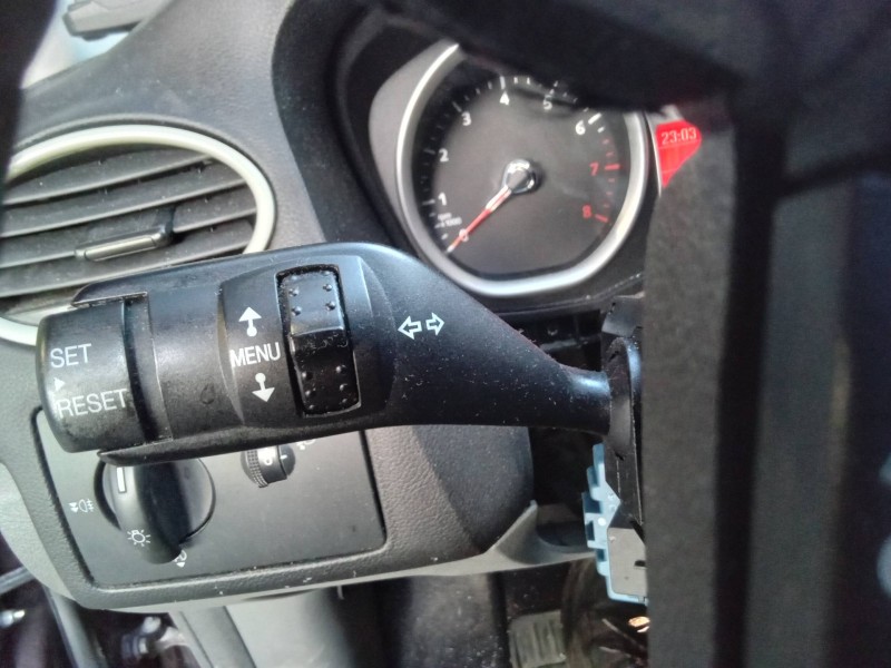 Recambio de mando intermitentes para ford focus lim. (cb4) titanium referencia OEM IAM 17D9404  