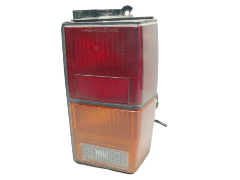 Recambio de piloto trasero derecho para jeep cherokee (xj) 2.5 jamboree referencia OEM IAM SF8956000120  PIONER