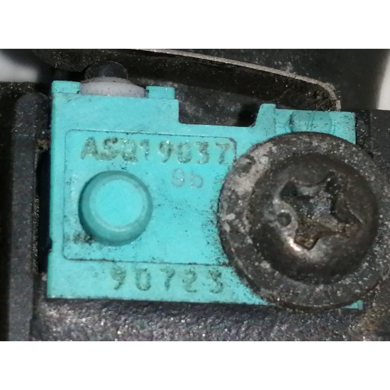 Recambio de cerradura capot para toyota prius (nhw30) advance referencia OEM IAM A5Q19037  