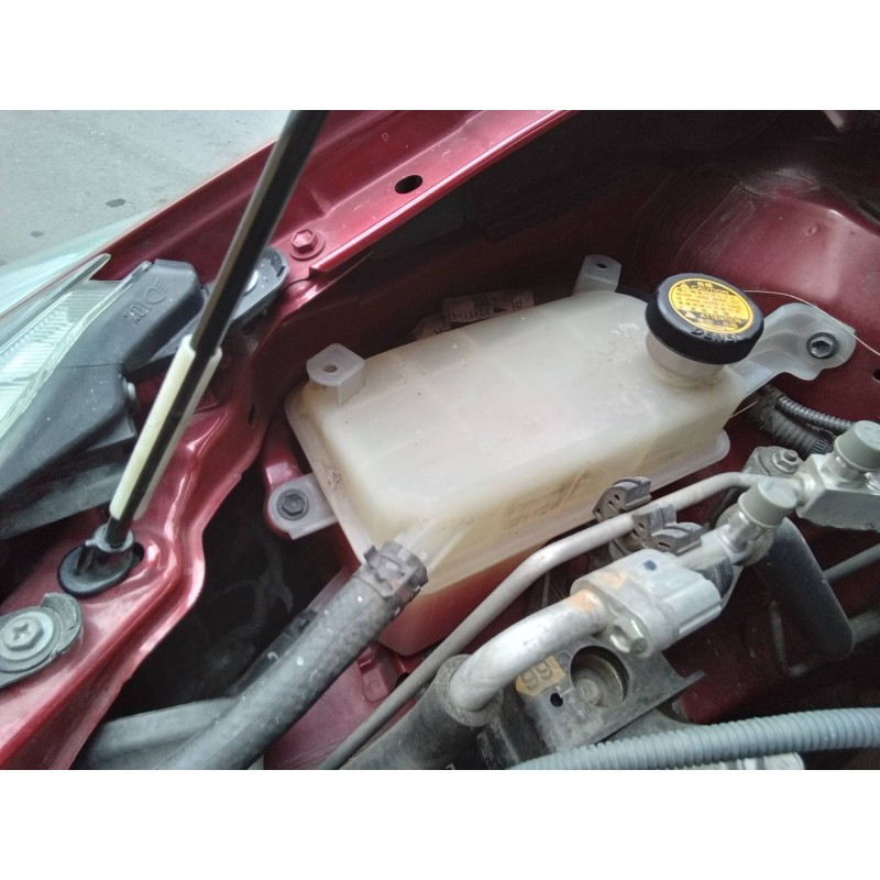 Recambio de deposito expansion para toyota prius (nhw30) advance referencia OEM IAM 1648028080  