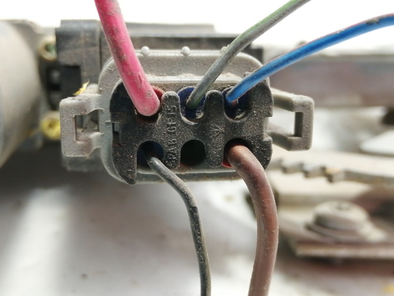 Recambio de elevalunas delantero derecho para opel corsa c club referencia OEM IAM 24466594 400709A 