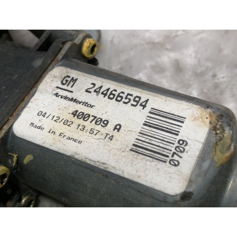 Recambio de elevalunas delantero derecho para opel corsa c club referencia OEM IAM 24466594 400709A 