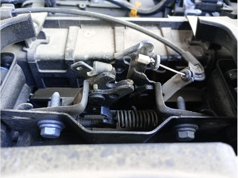 Recambio de cerradura capot para renault captur ii referencia OEM IAM   