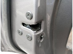 Recambio de cerradura puerta trasera izquierda para renault captur ii referencia OEM IAM    2