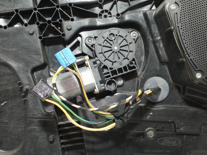 Recambio de elevalunas delantero izquierdo para ford fiesta (cbk) 1.4 16v cat referencia OEM IAM 2S61A045H17A  