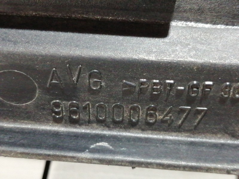 Recambio de maneta exterior delantera izquierda para citroën xantia berlina 2.0 hdi 90/110 attraction referencia OEM IAM 9610006