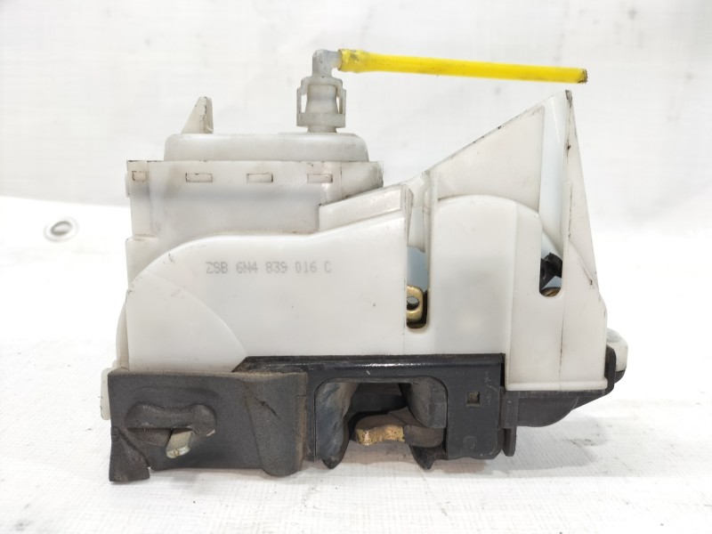 Recambio de cerradura puerta trasera izquierda para volkswagen polo berlina (6n2) trendline referencia OEM IAM 6N4839016C 6N4839