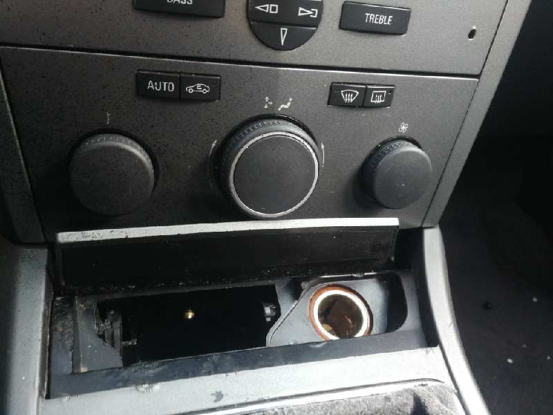 Recambio de mando calefaccion / aire acondicionado para opel astra h berlina elegance referencia OEM IAM 13122963  