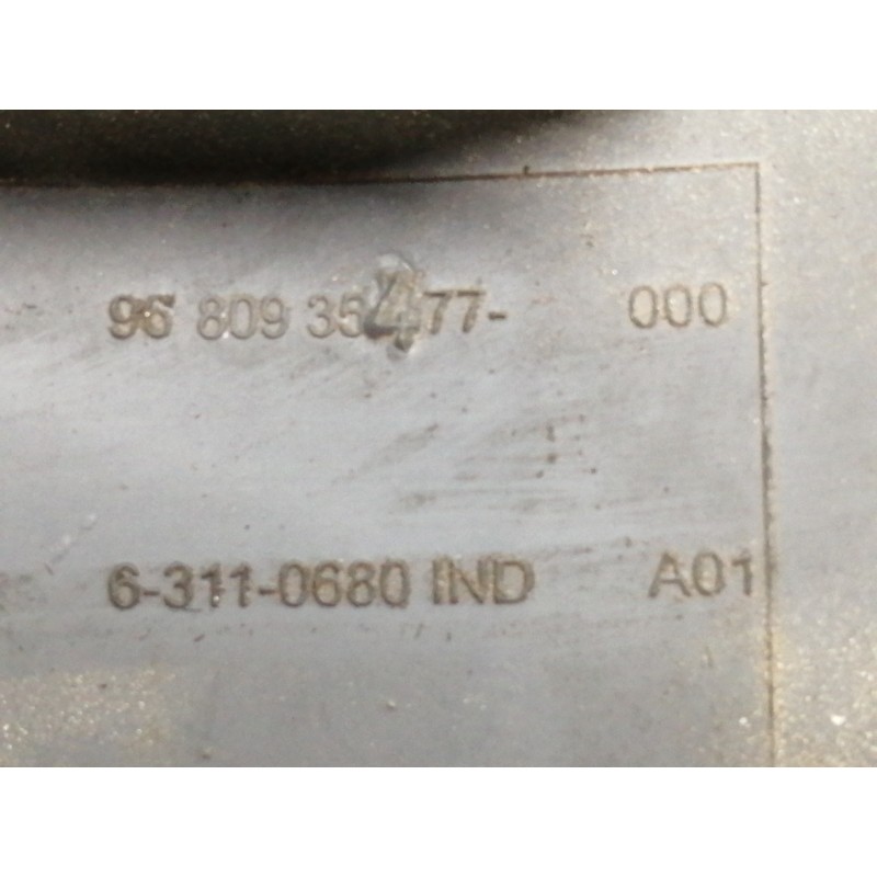 Recambio de moldura para citroën berlingo cuadro x l referencia OEM IAM 9680935477 63110680 