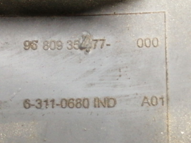 Recambio de moldura para citroën berlingo cuadro x l referencia OEM IAM 9680935477 63110680 