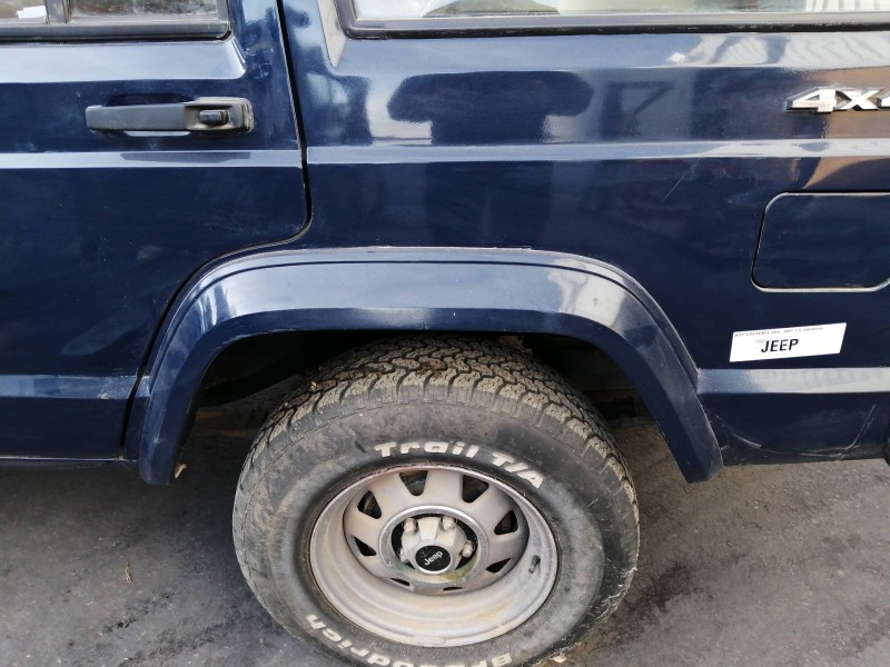 Recambio de aletin trasero izquierdo para jeep cherokee (xj) 2.5 jamboree referencia OEM IAM PIONER 8955000235 