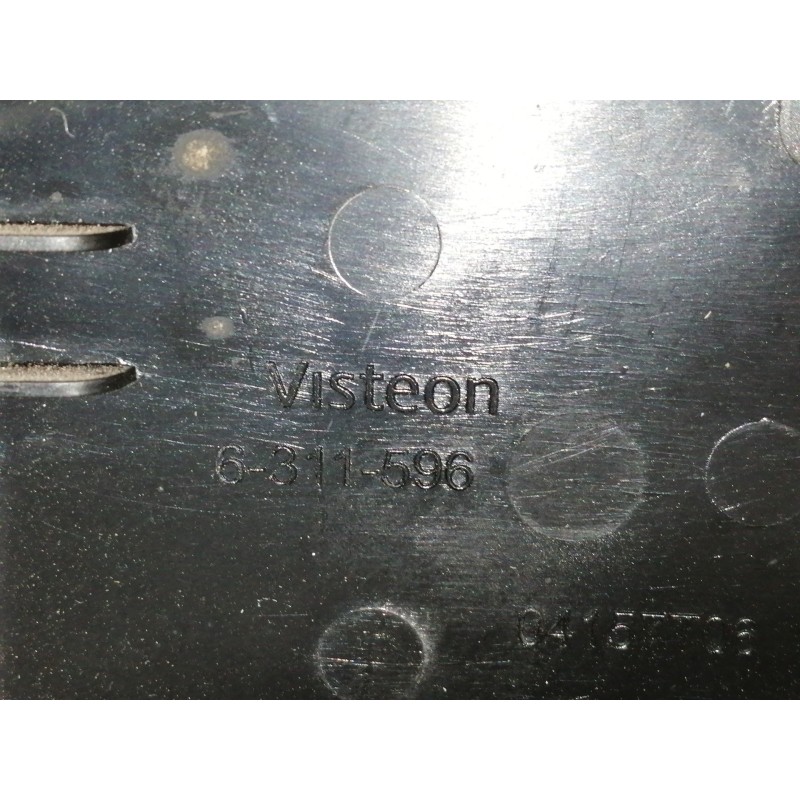 Recambio de rejilla aireadora para peugeot partner kombi premium referencia OEM IAM 9681812877 9681812877 6311596