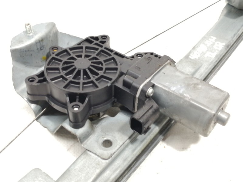 Recambio de elevalunas delantero derecho para dacia dokker ambiance referencia OEM IAM 807209071R 807209071R 128001471B