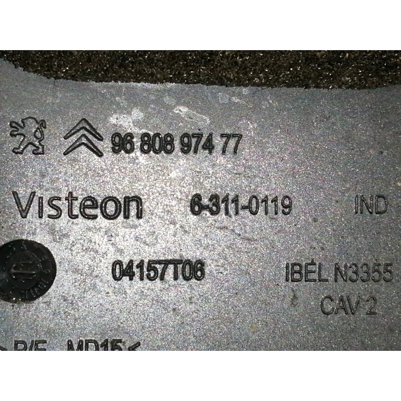 Recambio de rejilla aireadora para peugeot partner kombi premium referencia OEM IAM 9681812877 9681812877 6311596