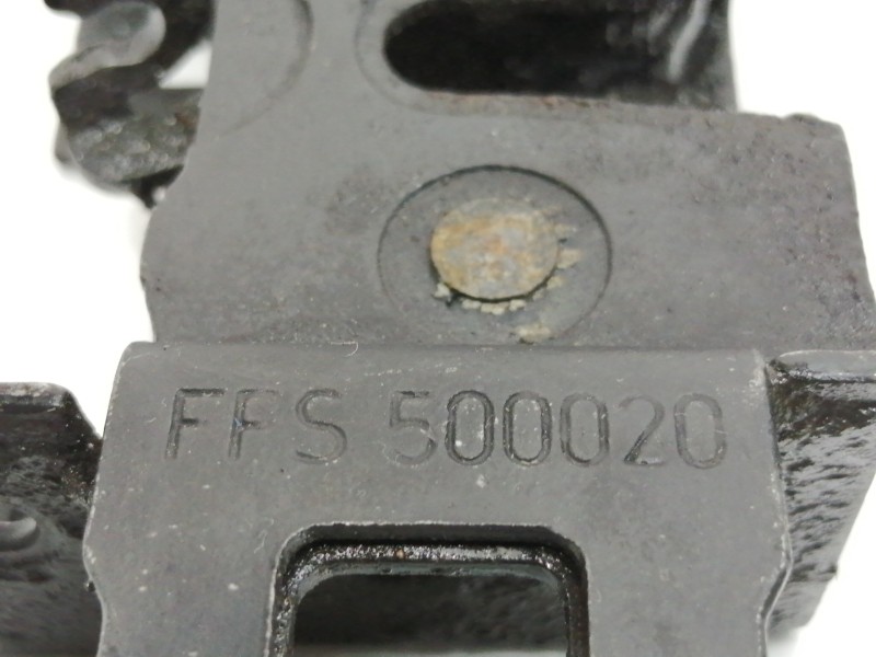 Recambio de cerradura capot para land rover range rover sport v8 td hse referencia OEM IAM FFS500020  