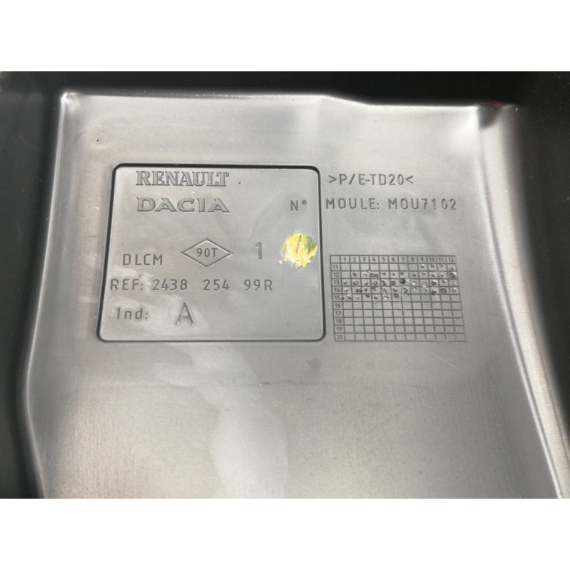 Recambio de caja reles / fusibles para dacia dokker ambiance referencia OEM IAM 243825499R  