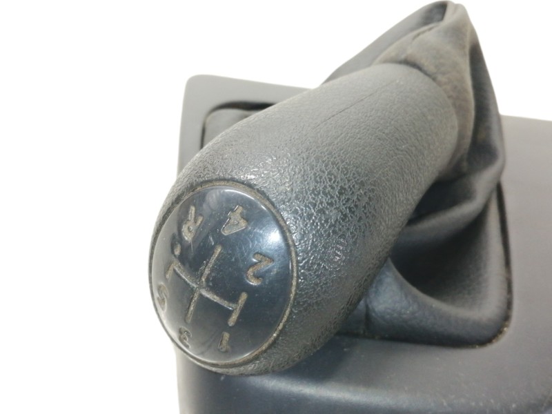 Recambio de pomo palanca cambio para dacia dokker ambiance referencia OEM IAM 8200379945  