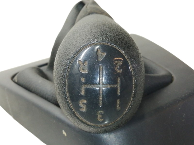 Recambio de pomo palanca cambio para dacia dokker ambiance referencia OEM IAM 8200379945  