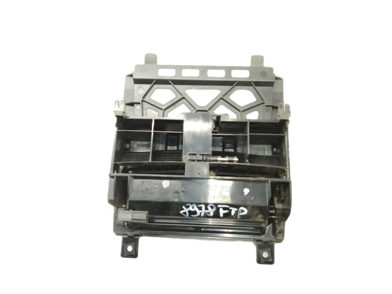 Recambio de cenicero para audi a3 (8p) 2.0 tdi ambiente referencia OEM IAM 8P085795  