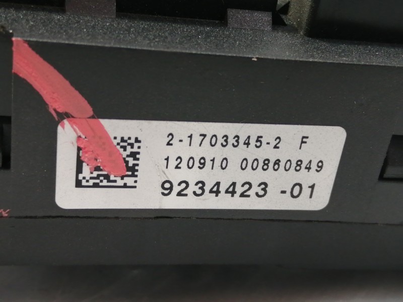 Recambio de caja reles / fusibles para bmw serie 5 lim. (f10) 520d referencia OEM IAM 923442301 217033452F 120910008660849