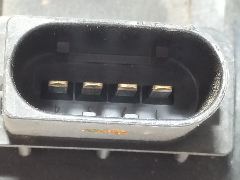 Recambio de caudalimetro para bmw serie 1 berlina (e81/e87) 2.0 16v diesel referencia OEM IAM 0281002567  