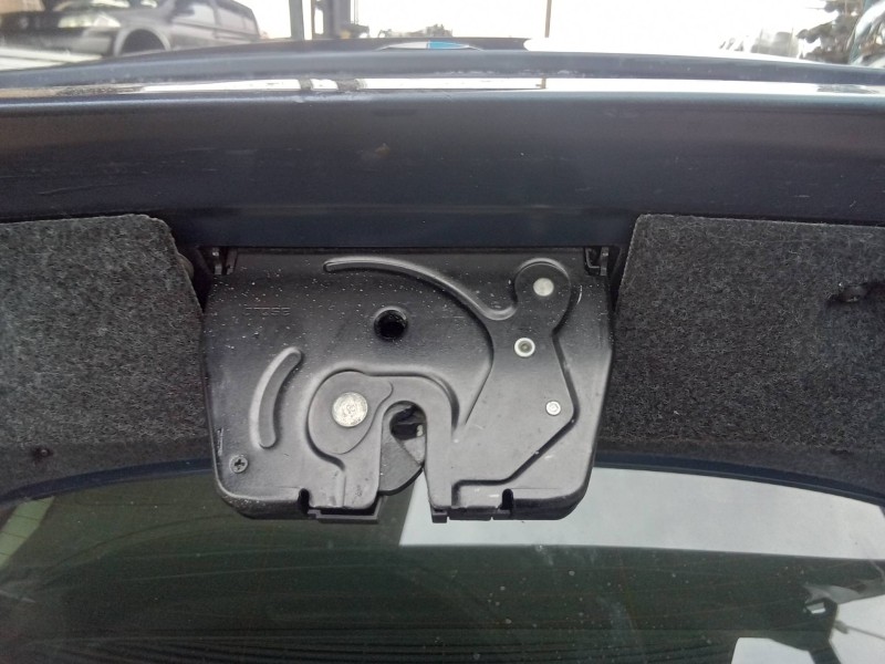 Recambio de cerradura maletero / porton para bmw serie 5 lim. (f10) 520d referencia OEM IAM 918064103 16367210 
