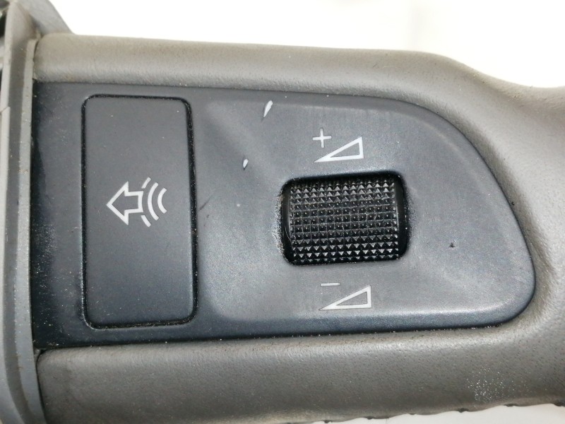 Recambio de volante para audi a6 berlina (4f2) 2.0 tdi referencia OEM IAM 61678343C00  