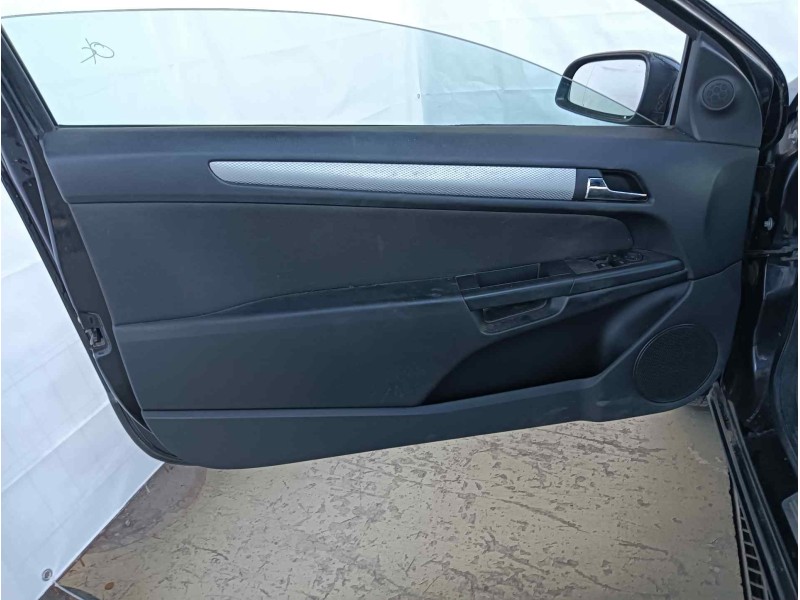 Recambio de guarnecido puerta delantera izquierda para opel astra gtc cosmo referencia OEM IAM   