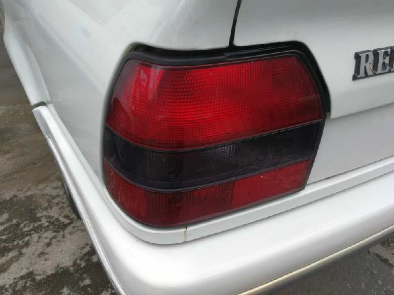 Recambio de piloto trasero izquierdo para renault 19 (b/c/l53) referencia OEM IAM 7700783993A  