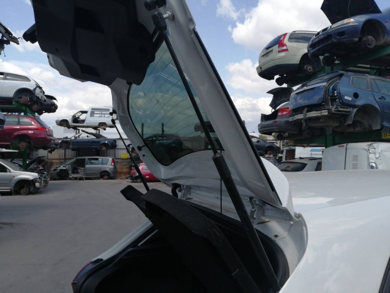 Recambio de amortiguadores maletero / porton para seat ibiza (kj1) style referencia OEM IAM 6F082755003S 3217170285N 