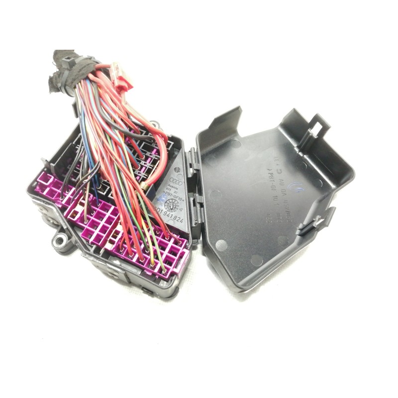 Recambio de caja reles / fusibles para audi a6 berlina (4f2) 2.0 tdi referencia OEM IAM 8D1941824  