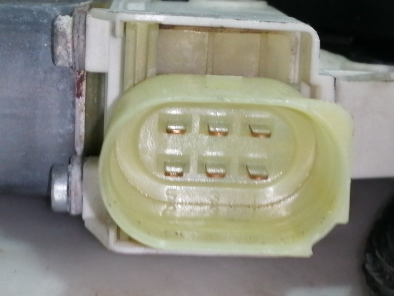 Recambio de elevalunas delantero derecho para bmw serie 5 lim. (f10) 520d referencia OEM IAM 914547102 72481720 942889100