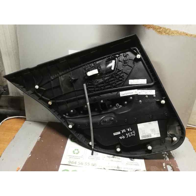 Recambio de guarnecido puerta trasera derecha para bmw serie 1 berlina (e81/e87) 2.0 16v diesel referencia OEM IAM 51416975310  