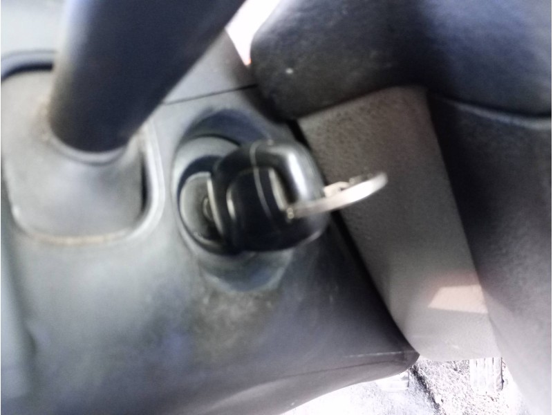 Recambio de conmutador de arranque para renault clio ii fase ii (b/cb0) 1.5 dci diesel referencia OEM IAM 7701471098  