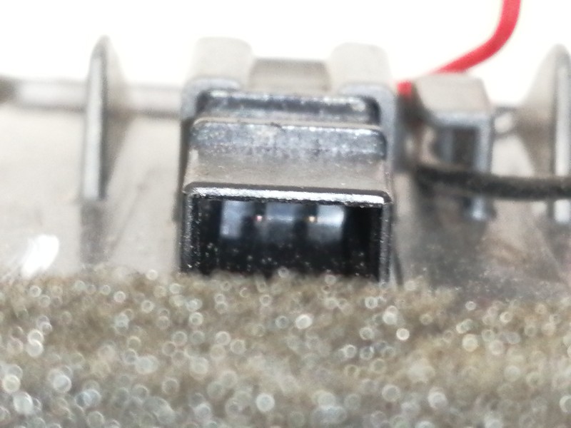 Recambio de rejilla aireadora para audi a6 berlina (4f2) 2.0 tdi referencia OEM IAM 4F1820901  